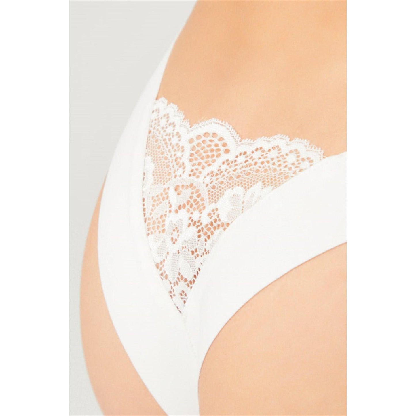 Lace Detailed Brazilian Women Panty